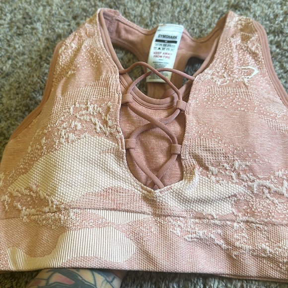 Gymshark adapt camo seamless sports bra - Picture 3 of 4